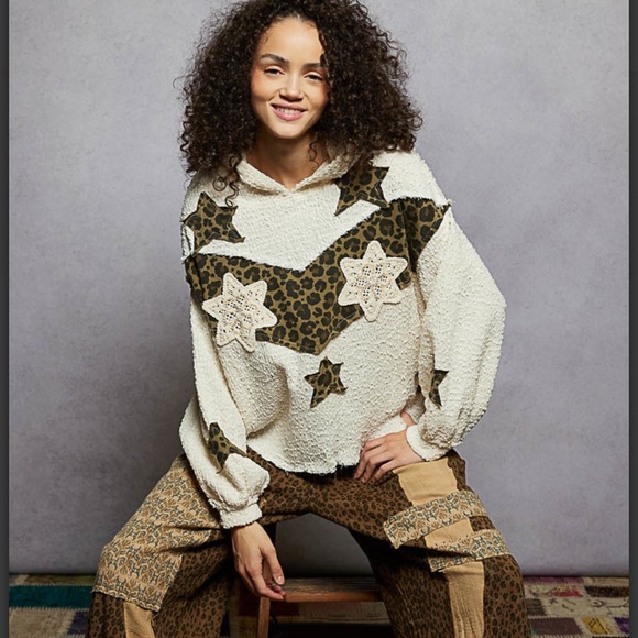 POL. Animal print patchwork balloon sleeve top - Picture 2 of 7